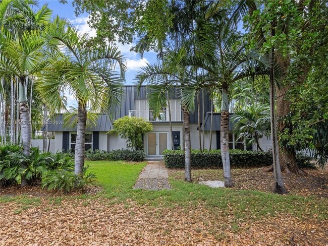 Building Photo - 651 S Mashta Dr