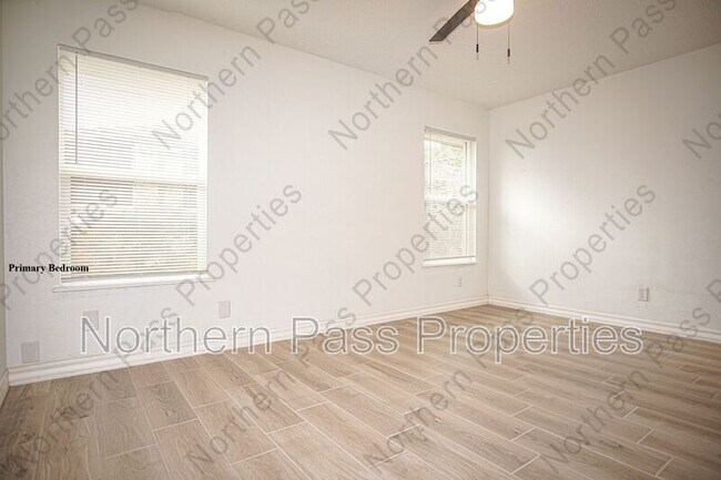 Building Photo - 11025 Tom Weiskopf Dr