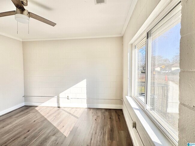 Building Photo - 1640 57th St