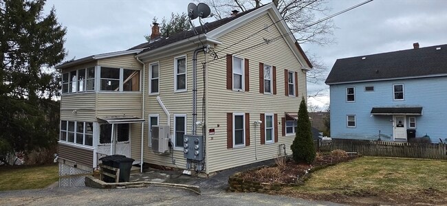 Building Photo - 20 Main St