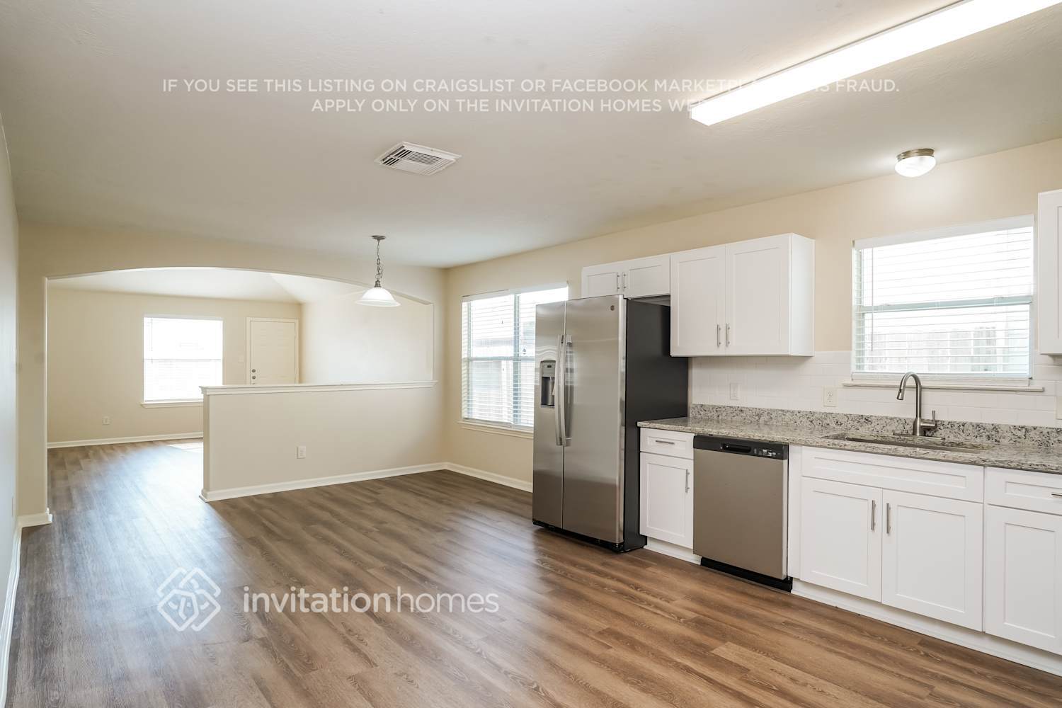 Building Photo - 8583 Chaletford Dr