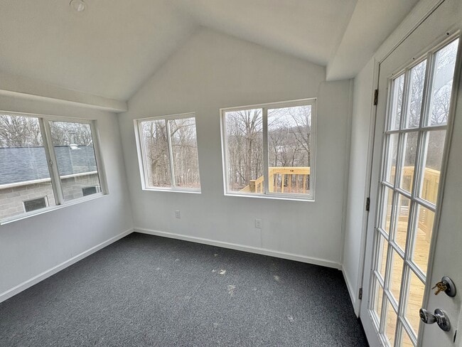 Building Photo - 125 Edgewood Cir