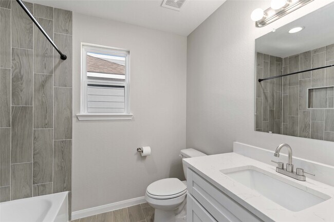 Building Photo - 9711 Beckley St