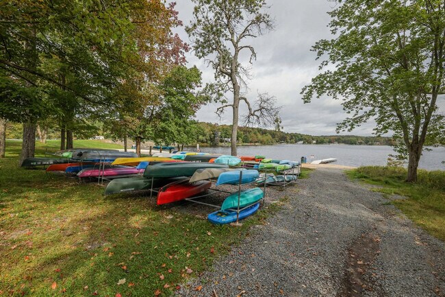 Building Photo - 3145 Ogontz Dr