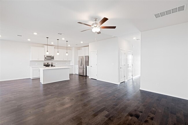 Building Photo - 316 Breccia Trl