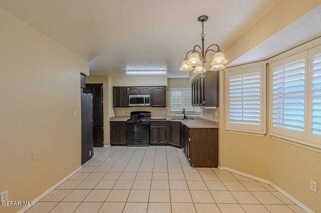 Building Photo - 1317 Amber Morgan Dr