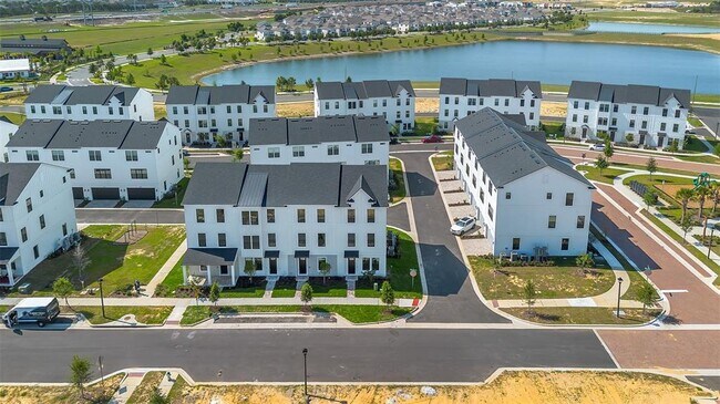 Building Photo - 15178 Groveside Rd