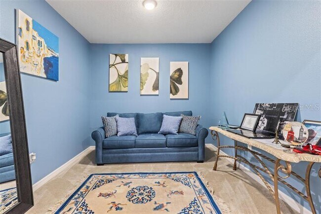 Building Photo - 1117 Hillhurst Dr