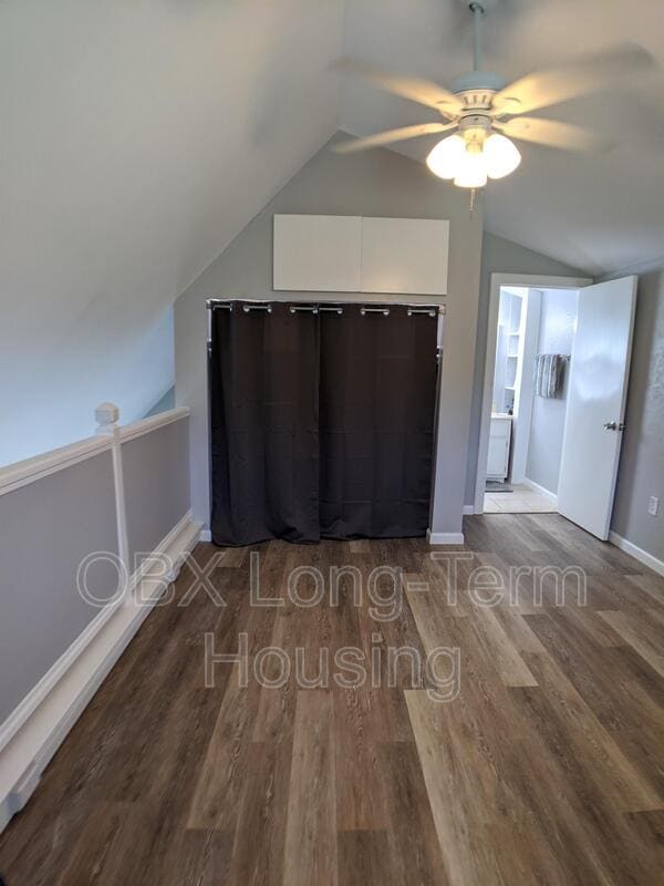 Building Photo - 389 N Spot Rd