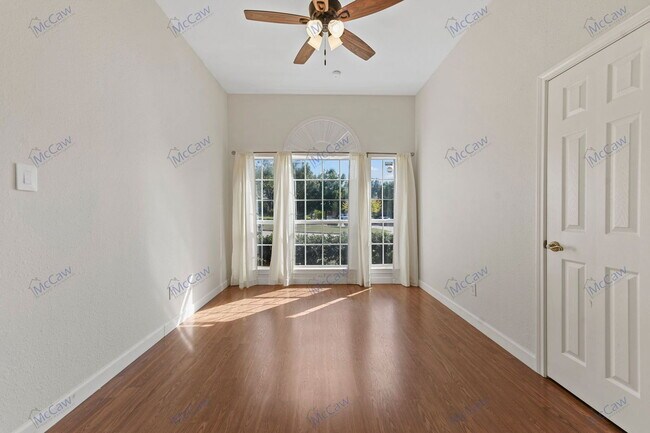 Building Photo - 8041 Flagstone St