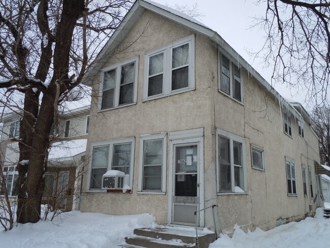 Building Photo - 1082 11th Ave SE