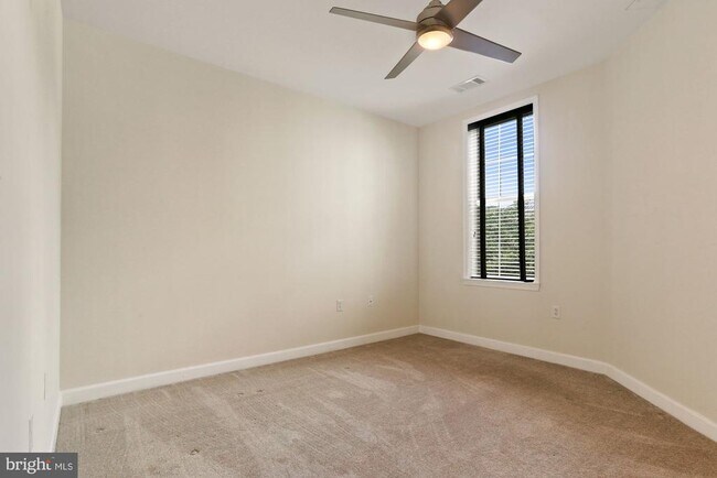 Building Photo - 400 Cameron Station Blvd