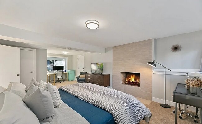 Building Photo - Beautiful Kent WA Home! Apply Today!