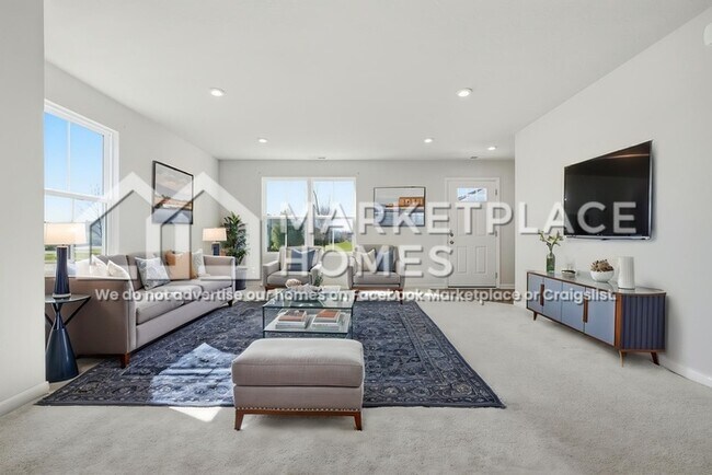 Building Photo - 1645 Juniper Ln