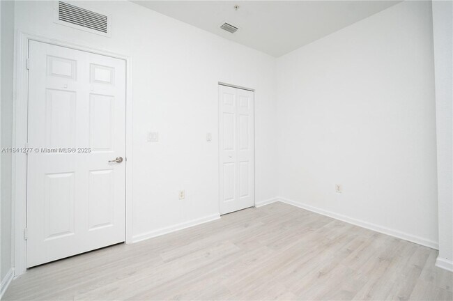 Building Photo - 11501 NW 89th St