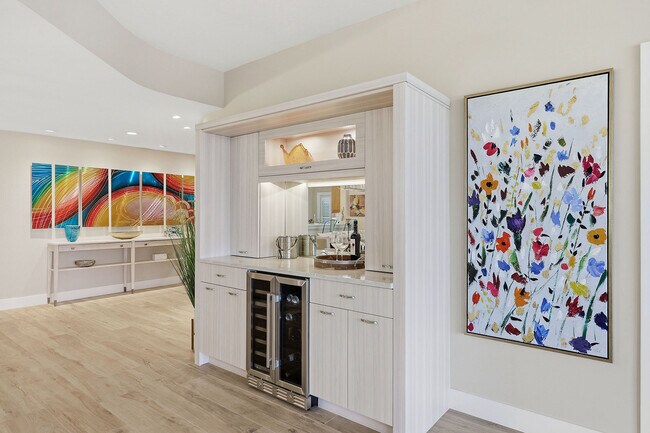 Building Photo - 26868 Wedgewood Dr