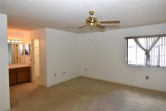 Building Photo - 3750 NW 53rd Rd