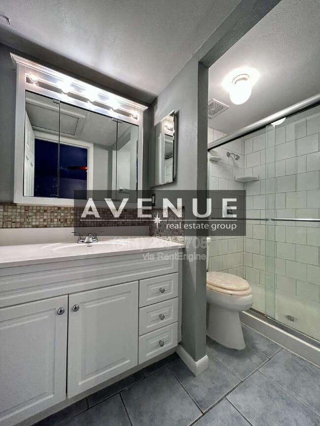 Building Photo - 444 Applestone Dr