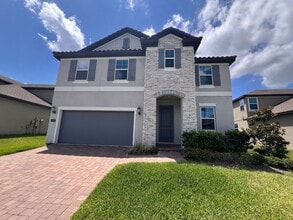 Building Photo - Spacious 4 bedroom, 2.5 bathroom house, no rear neighbors