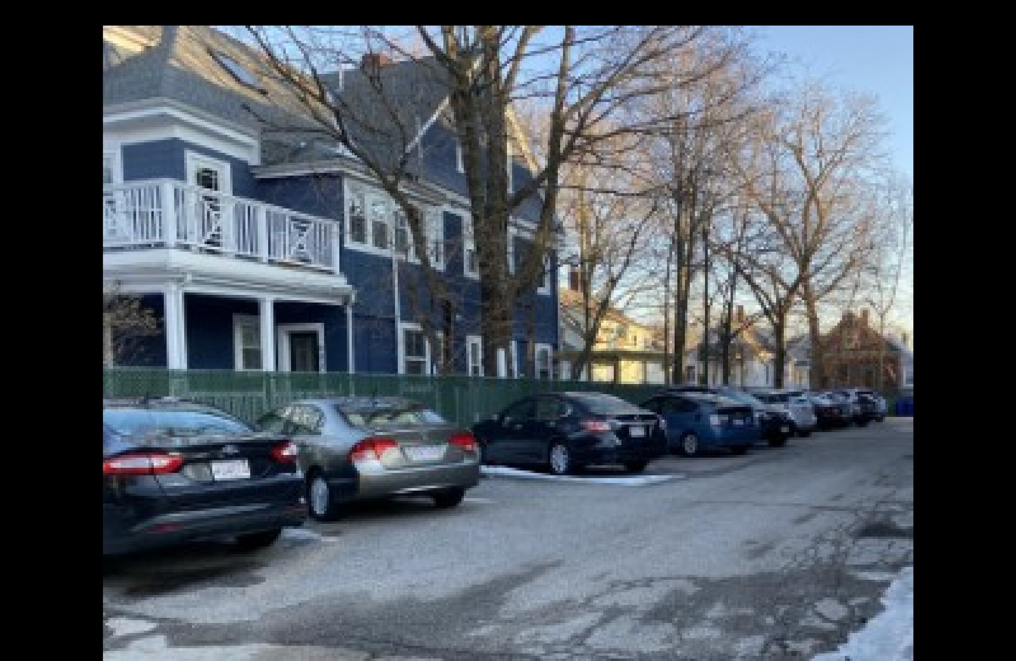 Building Photo - 803 Centre St