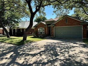 Building Photo - 8311 Edgemoor Pl
