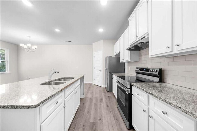 Building Photo - 200 Vickery Ln