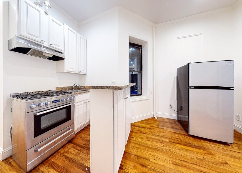 Building Photo - West 147th Street