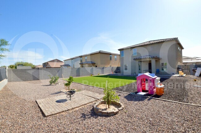 Building Photo - 17901 N Vera Cruz Ave