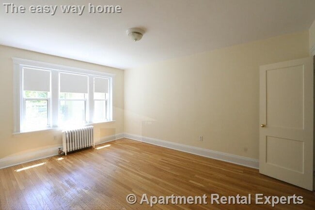Primary Photo - 19 Wendell St