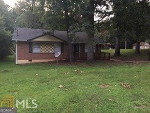 Building Photo - 8225 Attleboro Dr