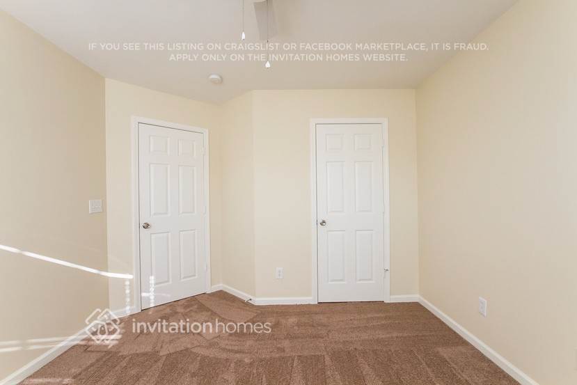 Building Photo - 9834 Edinburgh Ln