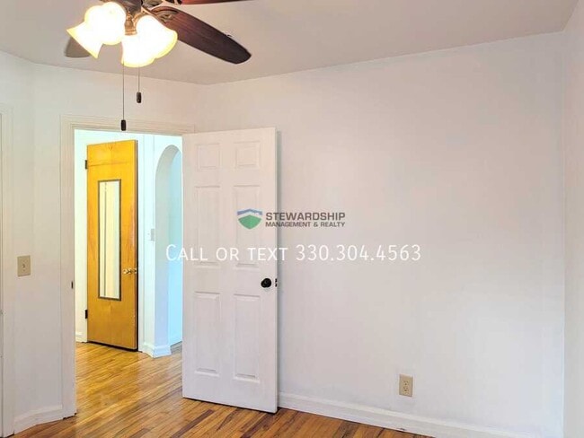 Building Photo - 1512 Forest Ave SE