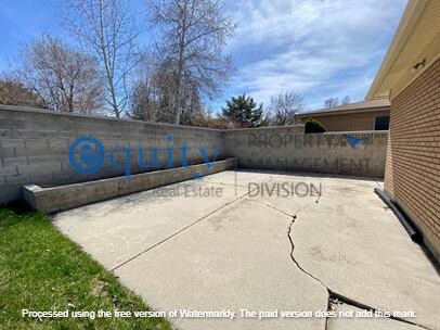 Building Photo - 8545 S 440 E