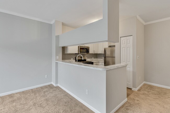 Building Photo - 1632 Canterfield Pkwy W