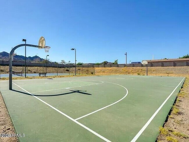 Building Photo - 10232 N 12th Ct