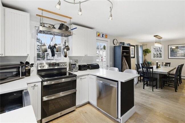 Building Photo - 72 Seascape Ave