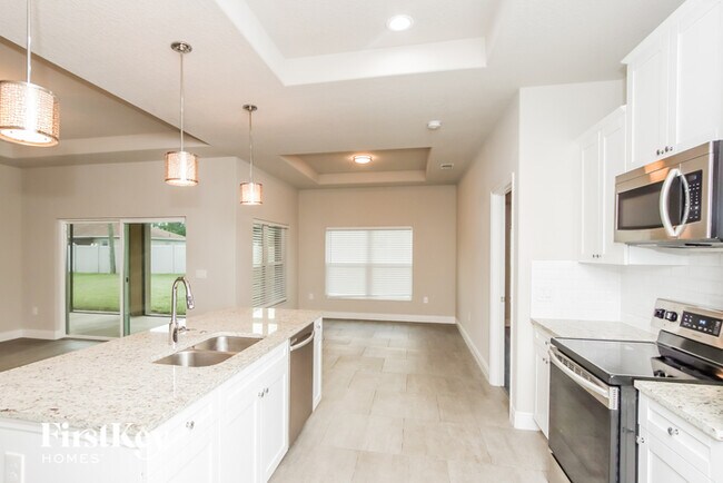 Building Photo - 926 Braganza Ave SE
