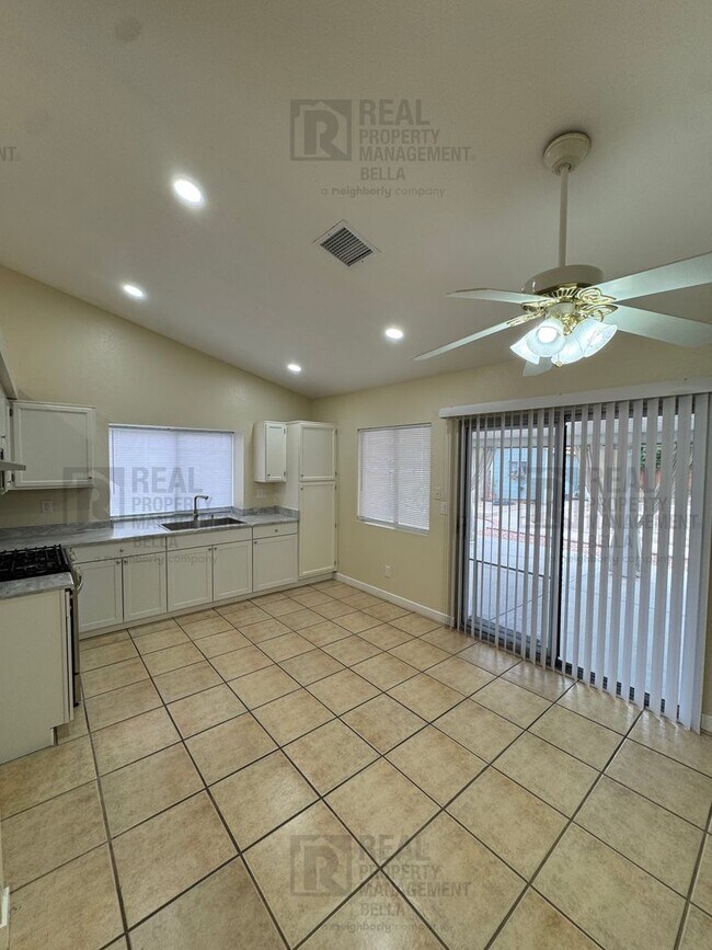 Building Photo - Corner-Lot Charmer with Open Layout and Sp...