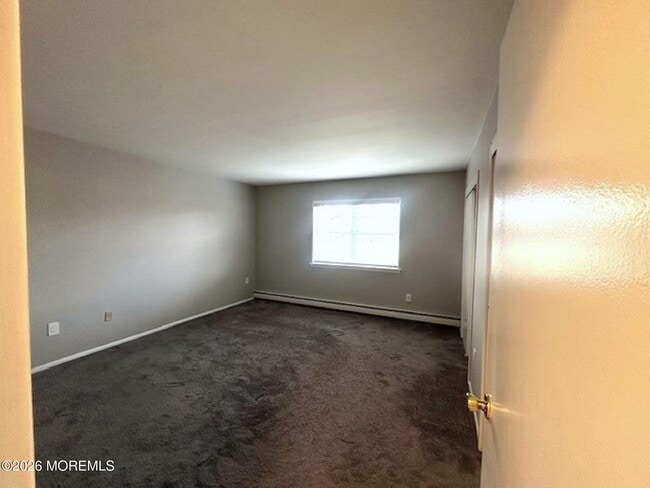 Building Photo - 61 Stonehurst Blvd