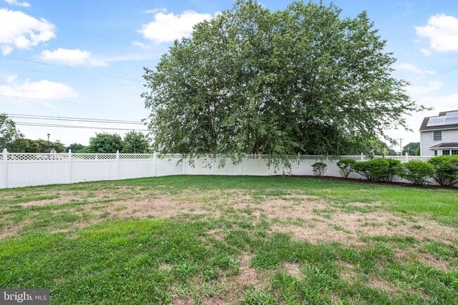 Building Photo - 1450 Hidden Meadow Ln