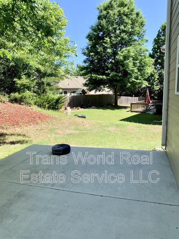 Building Photo - 2202 Jasmine Glen Dr