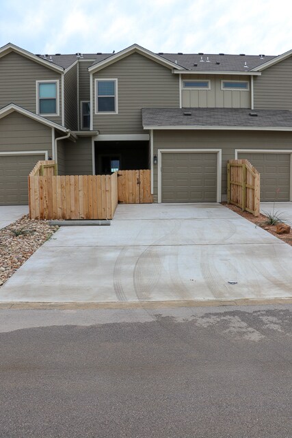 Building Photo - 740 Westfield Blvd