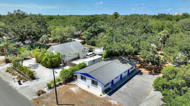 Building Photo - 5100/5102 24th Ave - Duplex