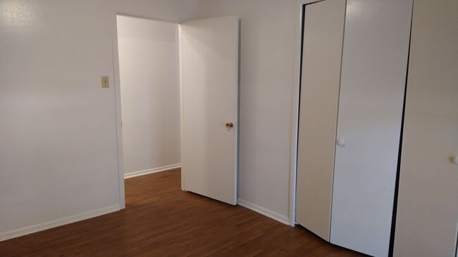 Building Photo - 7342 Shady Hollow Ln