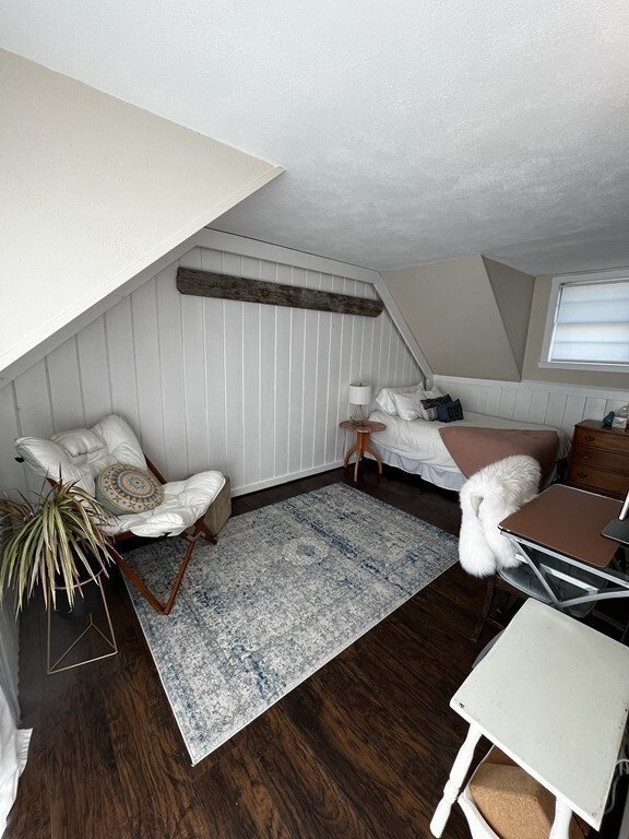 Building Photo - 33 Lothrop St