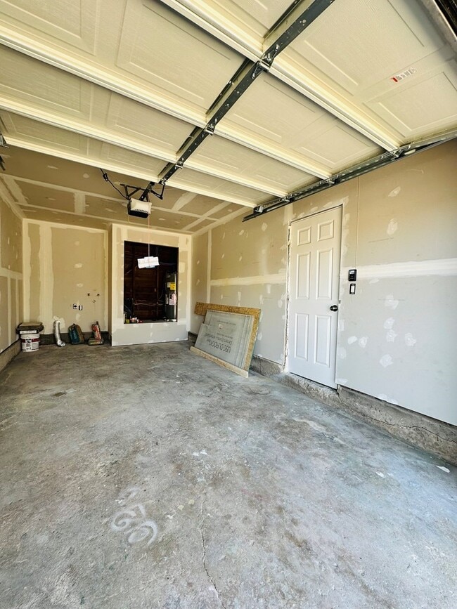 Building Photo - 1408 Stadium Ave