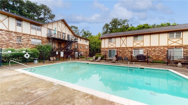 Building Photo - 1177 Church St