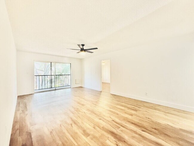 Building Photo - 7517 Pitch Pine Cir