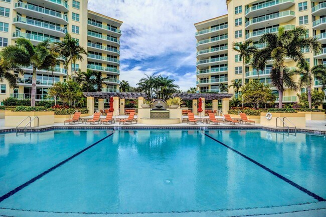 Building Photo - 500 SE Mizner Blvd