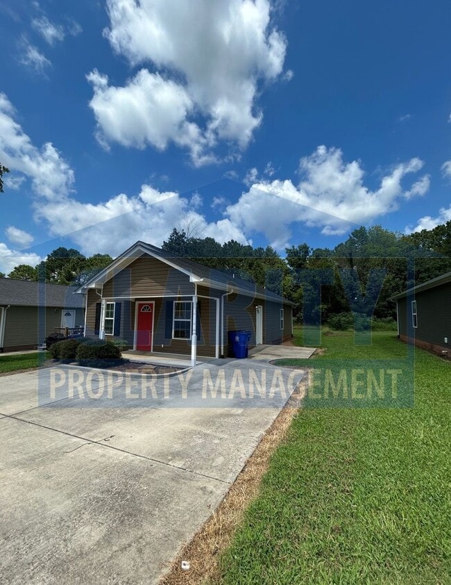 Building Photo - Super cute 3 bedroom house!!